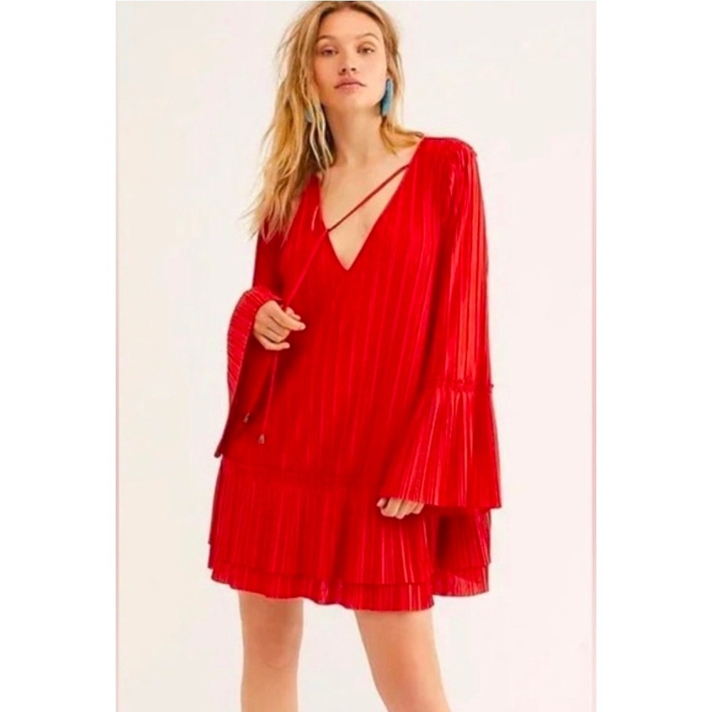 Free People Red Pleated V-Neck Bell Sleeve Ruffle Mini Dress Large Boho Oversize